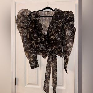 Live 4 Truth crop top with puff sleeves